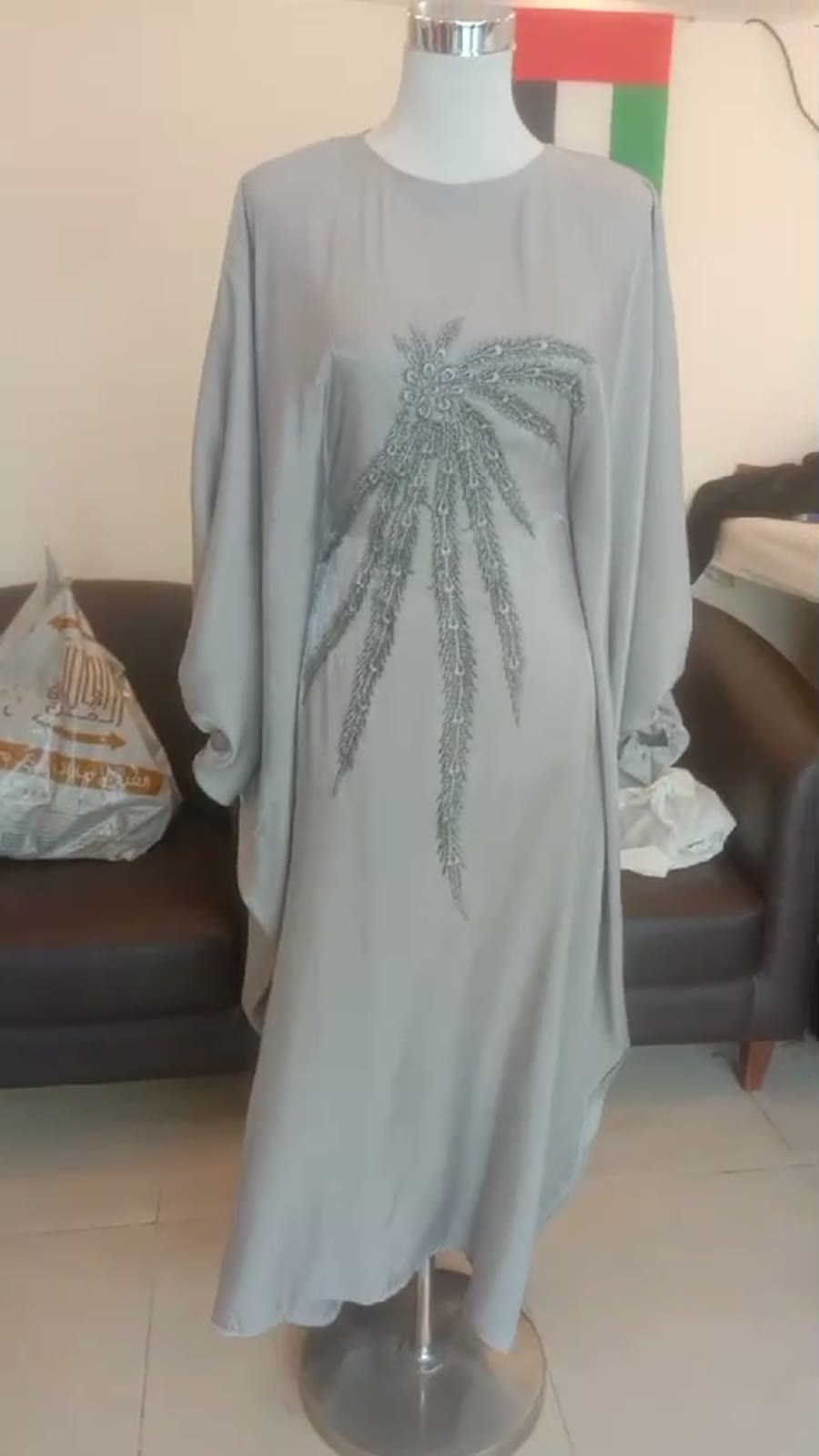 Abaya design, video 10